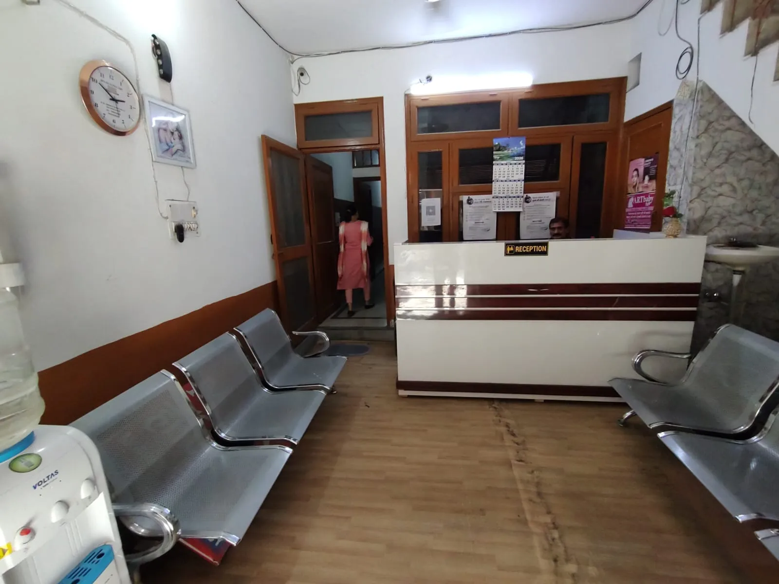 Reception & Lobby